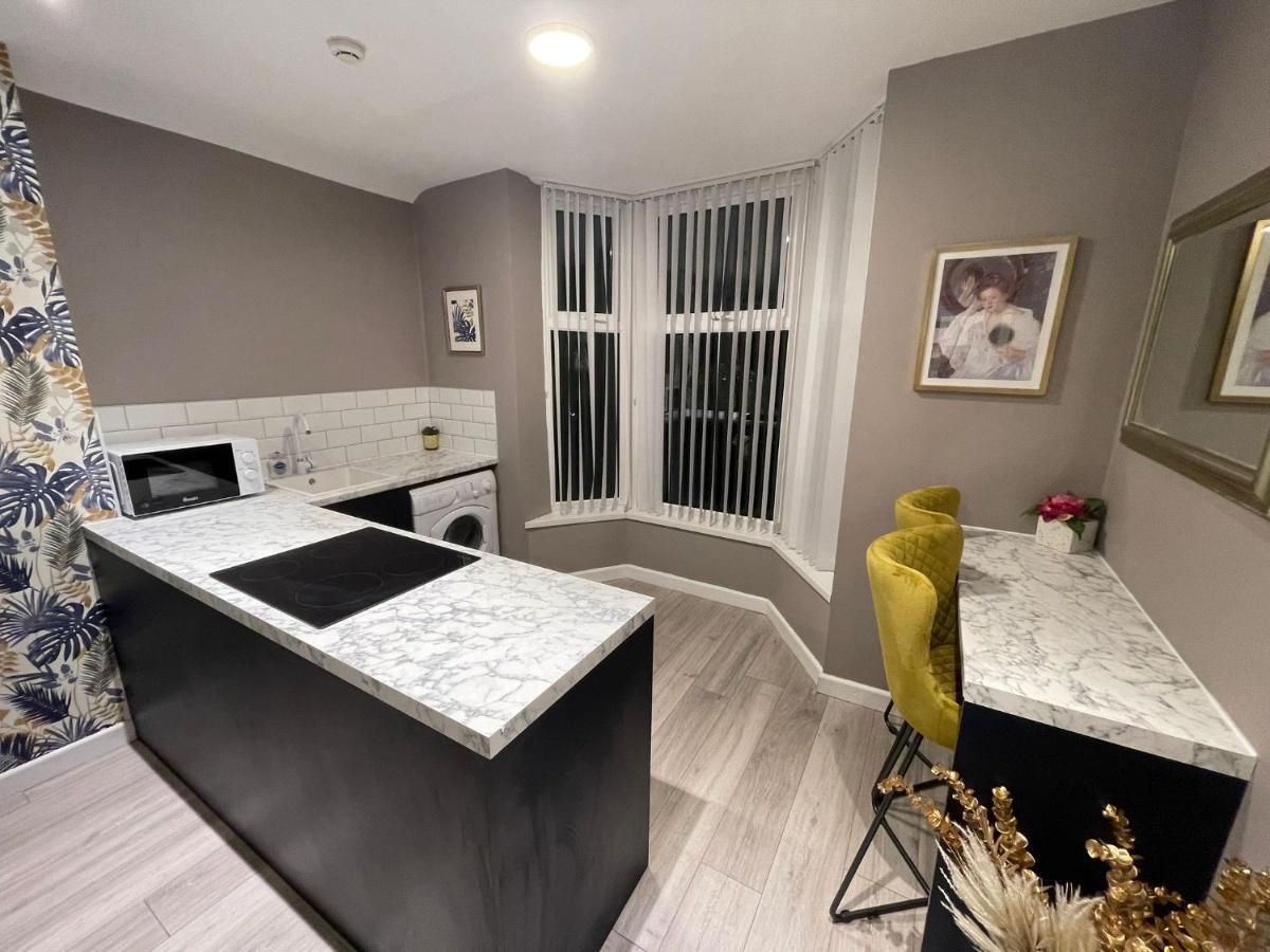 Selection Of Stylish Apartments Within Walking Distance Of Cardiff City Centre エクステリア 写真